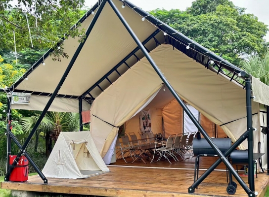 Luxury Glamping Safari Hotel Tents